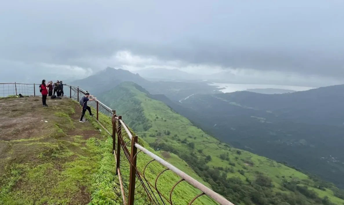 Garbett Plateau Trek