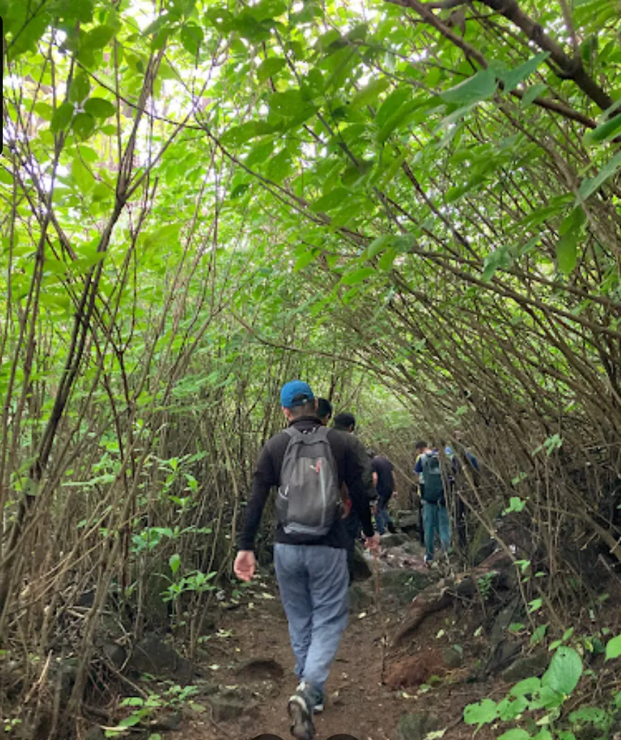 Kalu Waterfall Trekking Route